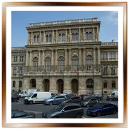 Facciata neorinascimentale del palazzo dell'Accademia ungherese delle scienze a Budapest Pest
